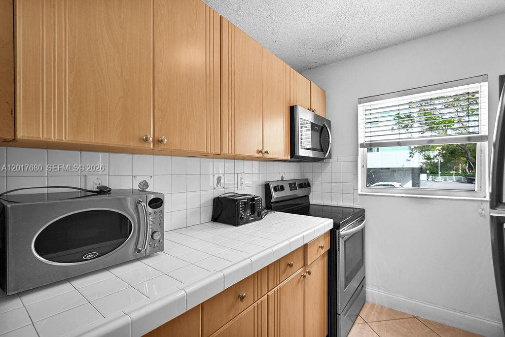 2920 SW 28th Ter # 207, Miami FL 33133 — 7