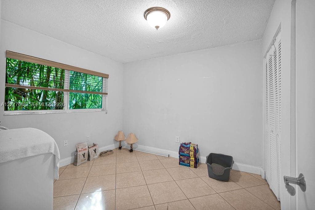 2920 SW 28th Ter # 207, Miami FL 33133 — 20