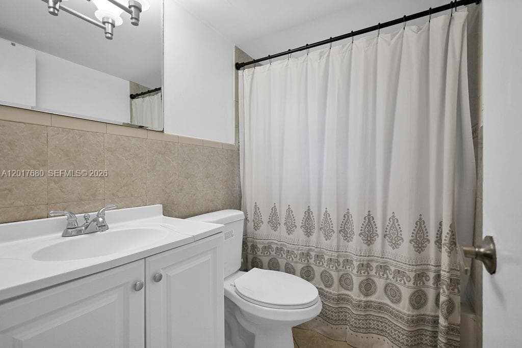 2920 SW 28th Ter # 207, Miami FL 33133 — 18