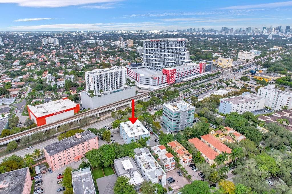 2920 SW 28th Ter # 207, Miami FL 33133 — 15