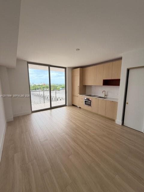 90 NE 32 # 823, Miami FL 33127 — 6