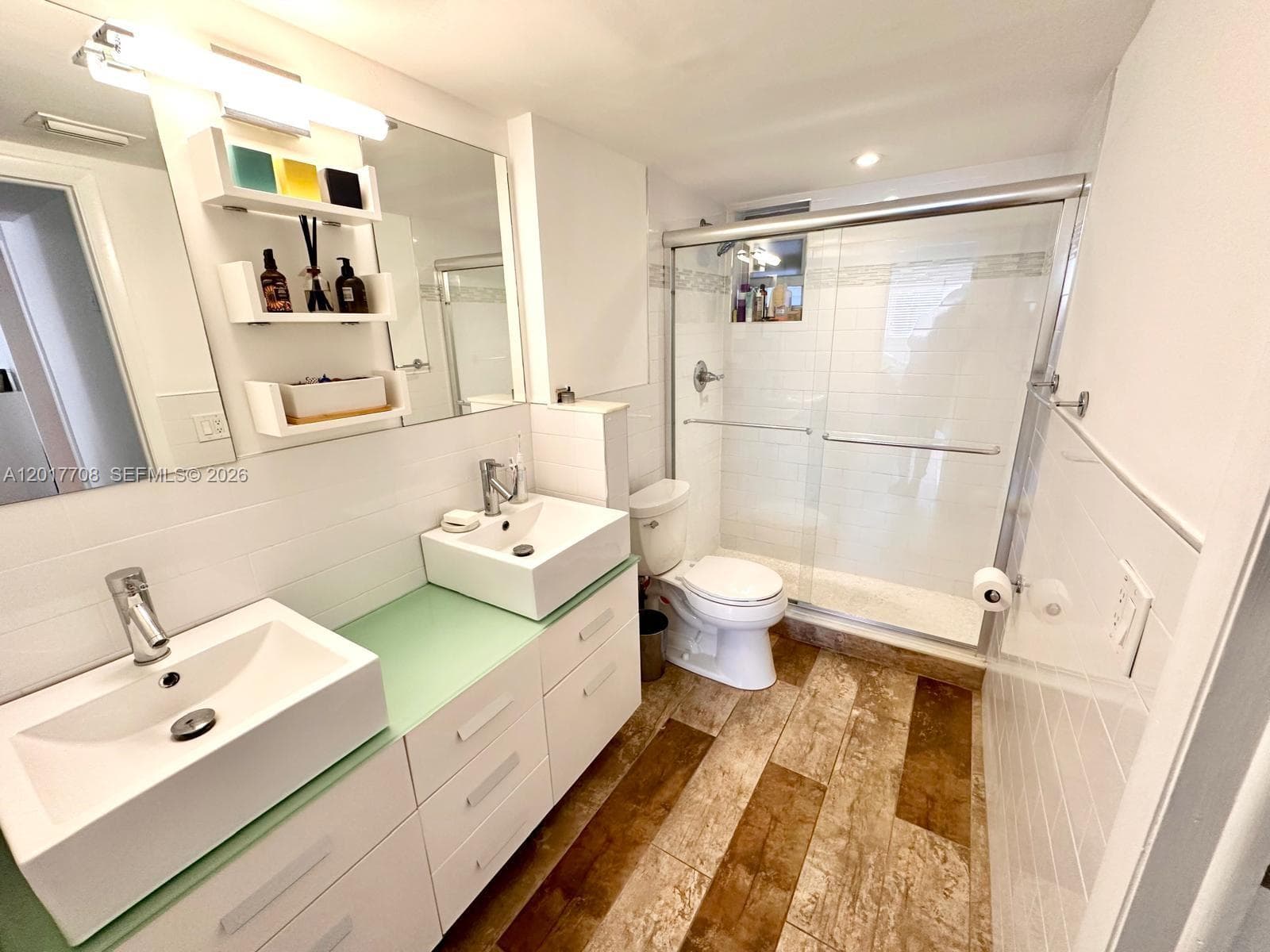 1674 Bay Rd # 302, Miami Beach FL 33139 — 12