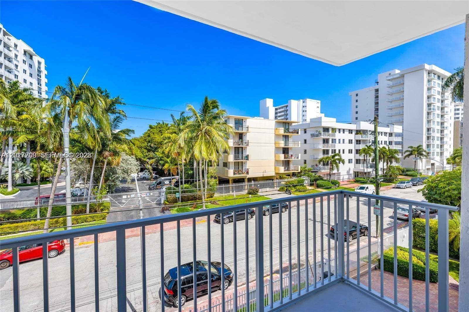 1674 Bay Rd # 302, Miami Beach FL 33139 — 1