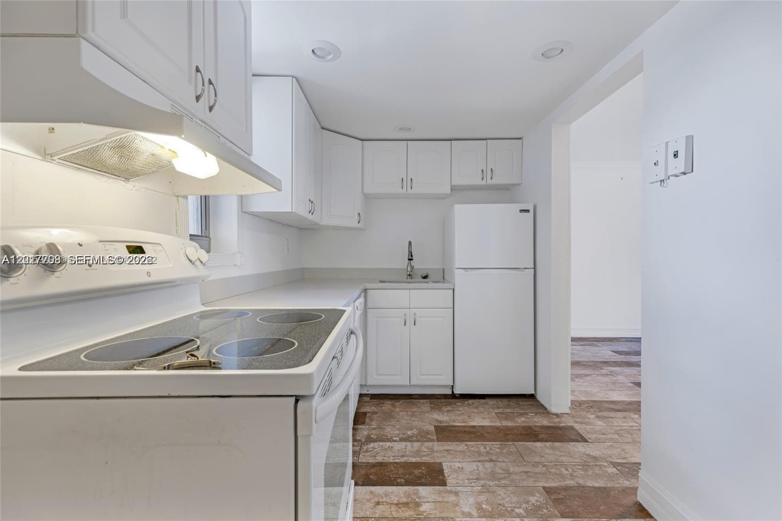 1674 Bay Rd # 302, Miami Beach FL 33139 — 8