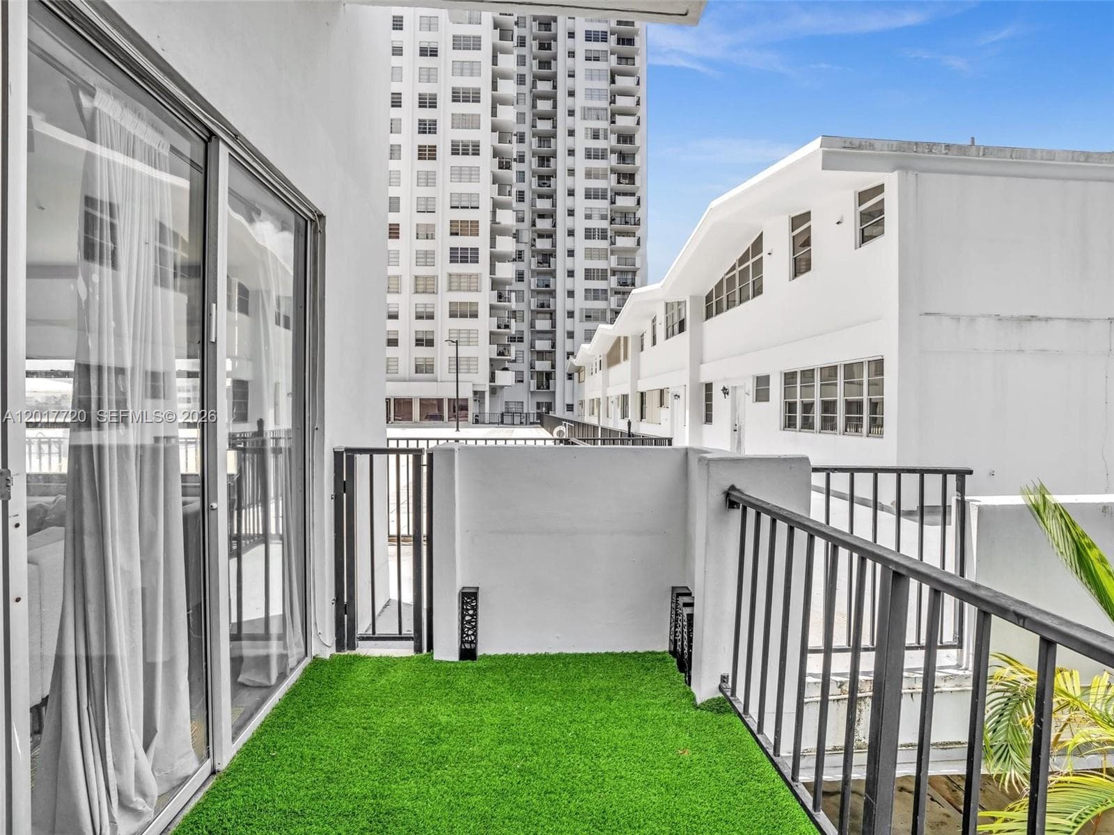2780 NE 183rd St # 302, Aventura FL 33160 — 14