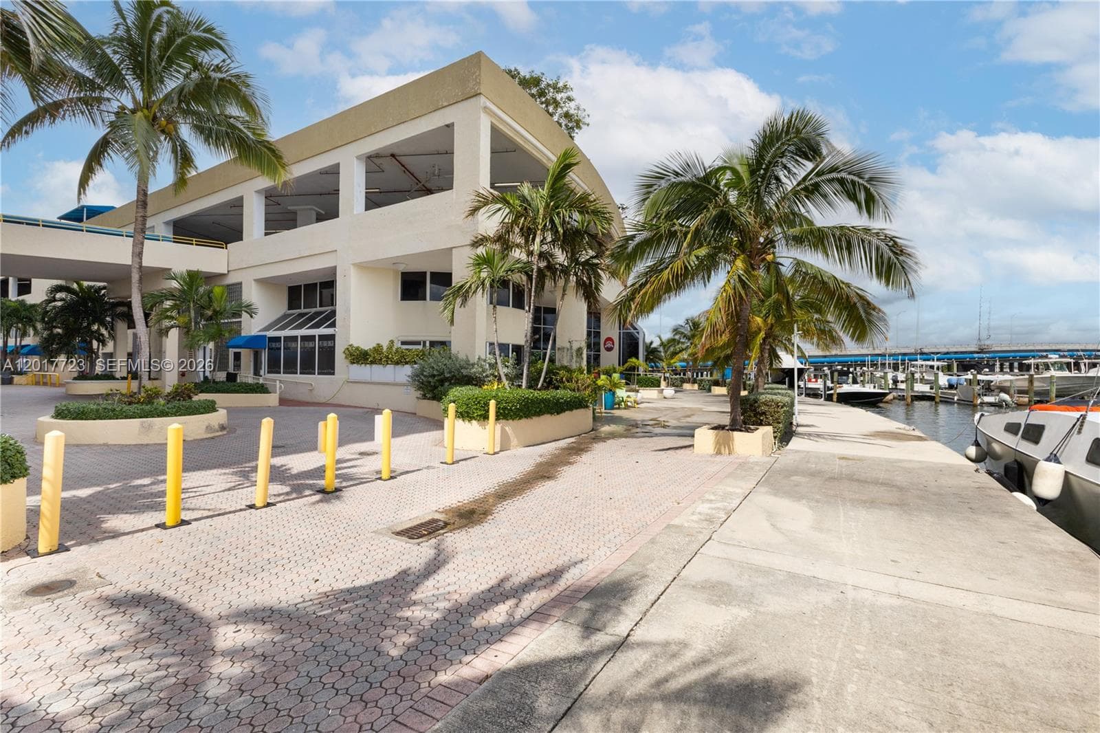 7601 E Treasure Dr # 2001, North Bay Village FL 33141 — 32