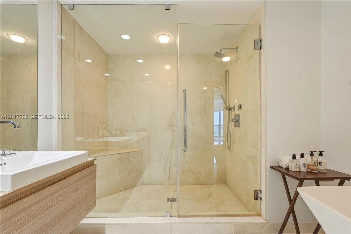 17301 Biscayne Blvd # 605, North Miami Beach FL 33160 — 13