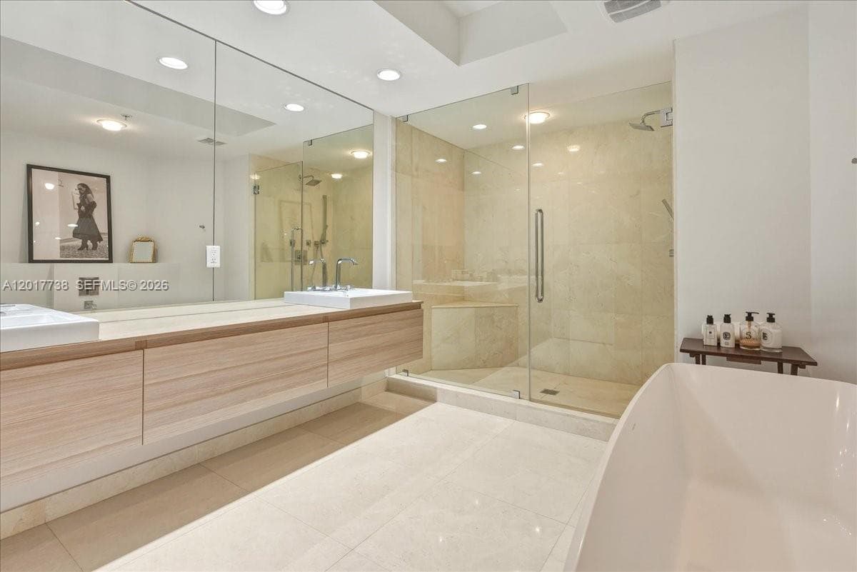 17301 Biscayne Blvd # 605, North Miami Beach FL 33160 — 12