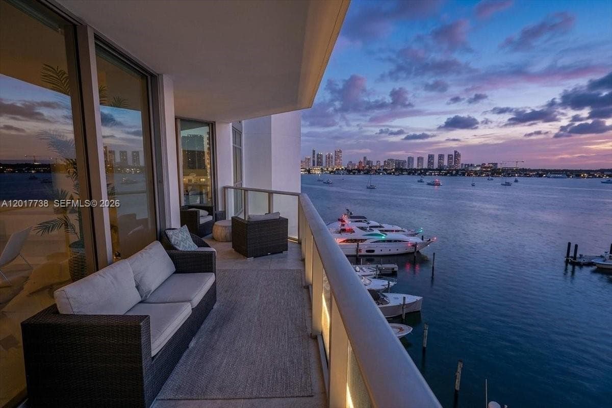 17301 Biscayne Blvd # 605, North Miami Beach FL 33160 — 1