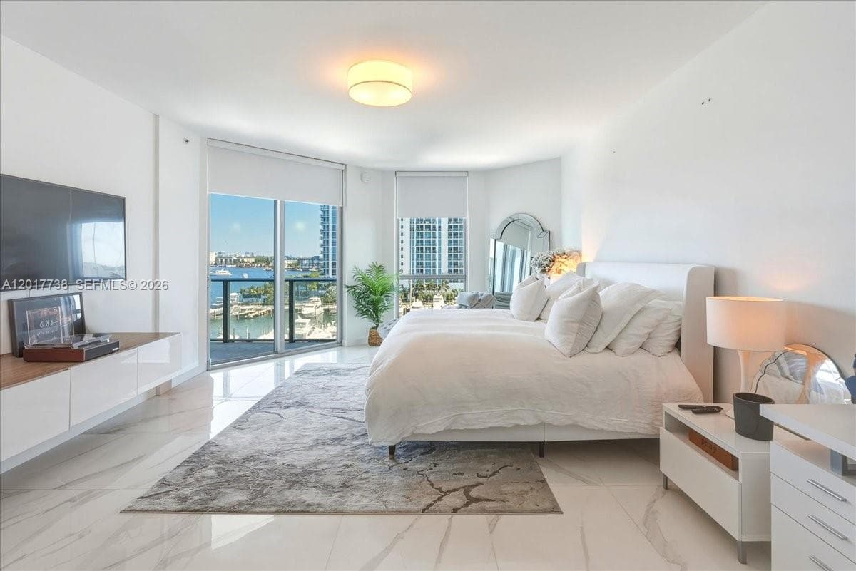 17301 Biscayne Blvd # 605, North Miami Beach FL 33160 — 10