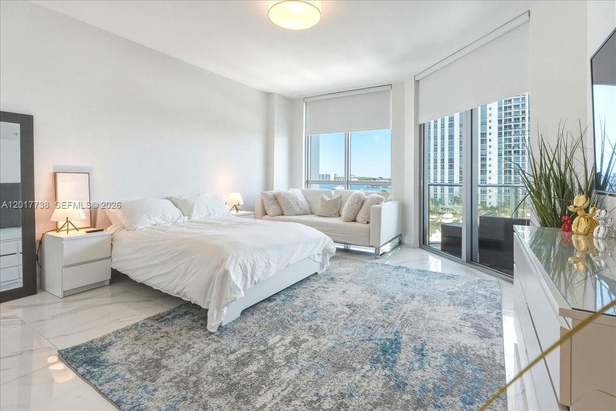 17301 Biscayne Blvd # 605, North Miami Beach FL 33160 — 18