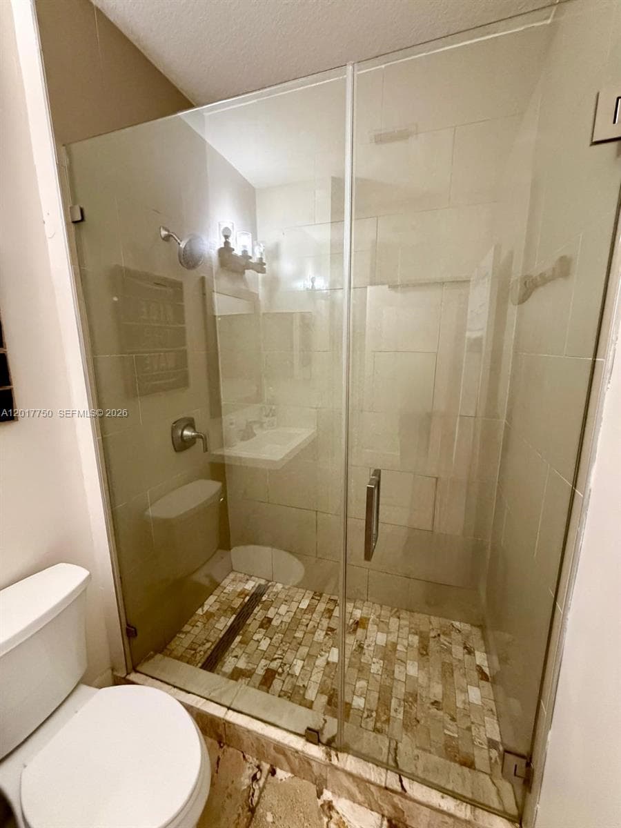1242 NE 32nd Ave, Homestead FL 33033 — 22