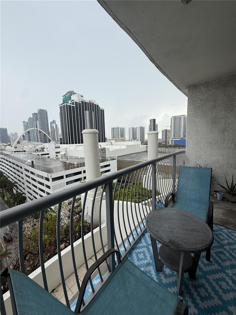1750 N Bayshore Dr # 1212, Miami FL 33132 — 2