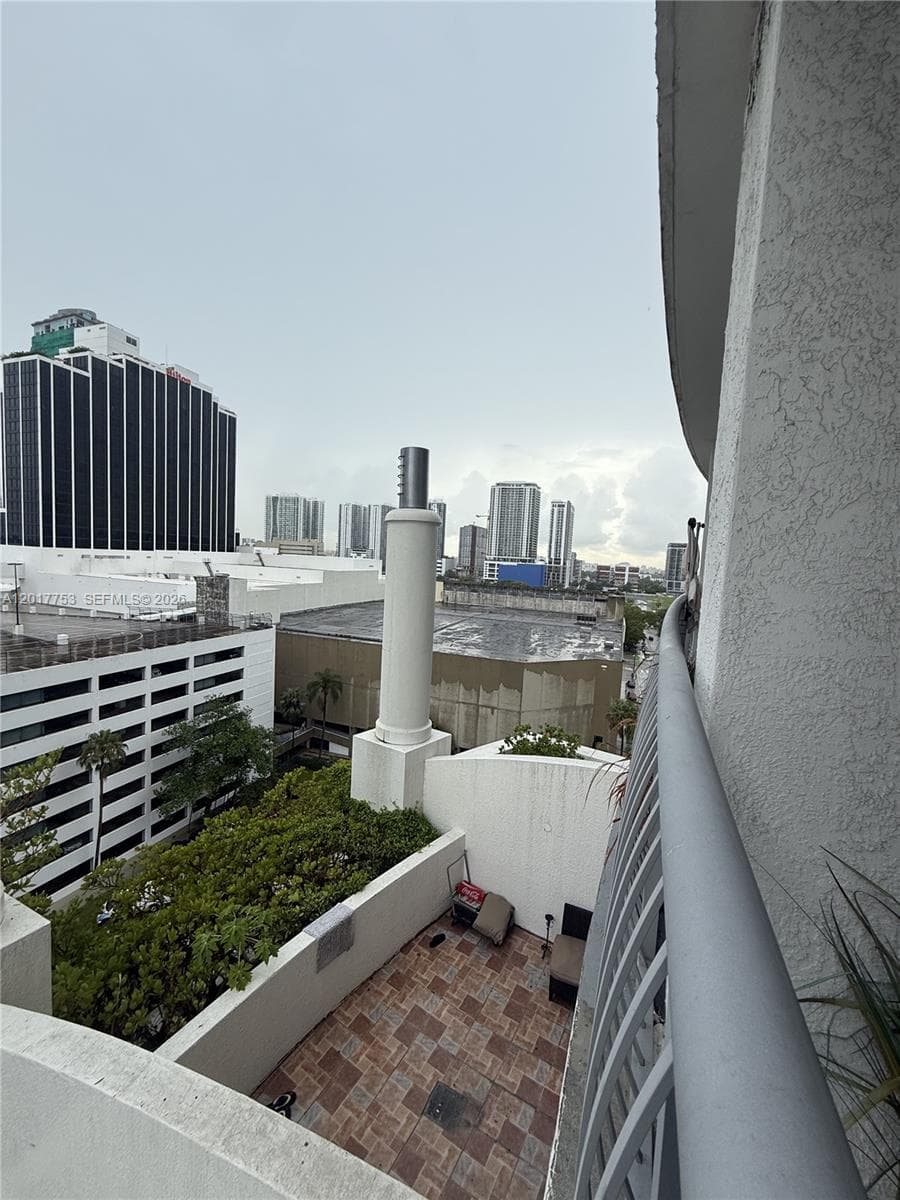 1750 N Bayshore Dr # 1212, Miami FL 33132 — 3