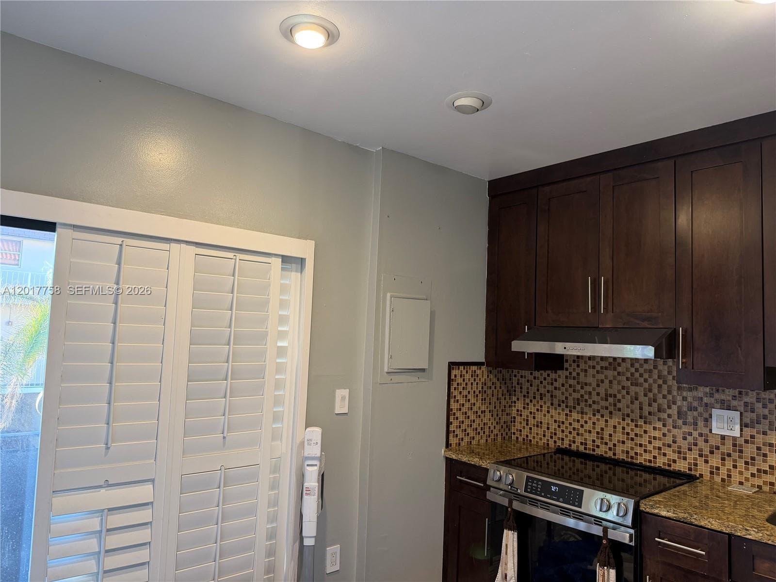 421 Swallow Dr # 12, Miami Springs FL 33166 — 18