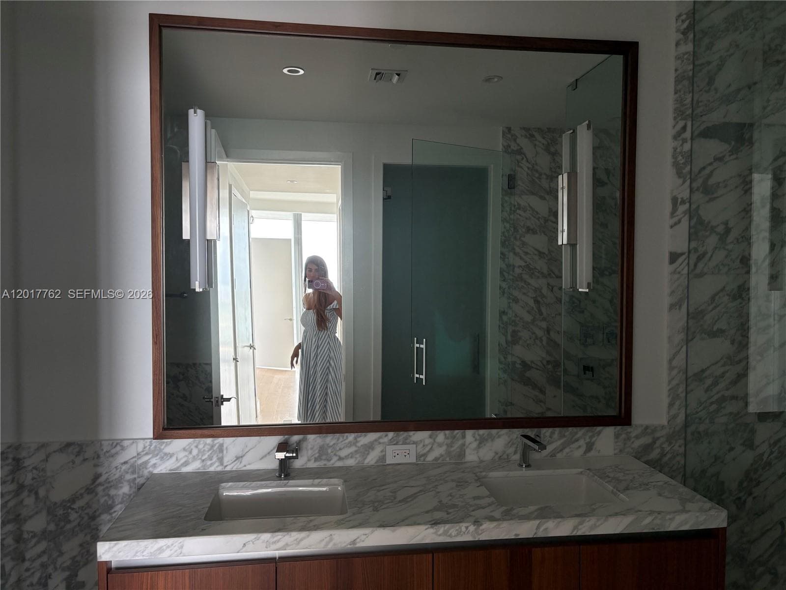 175 SE 25 # 602, Miami FL 33129 — 6