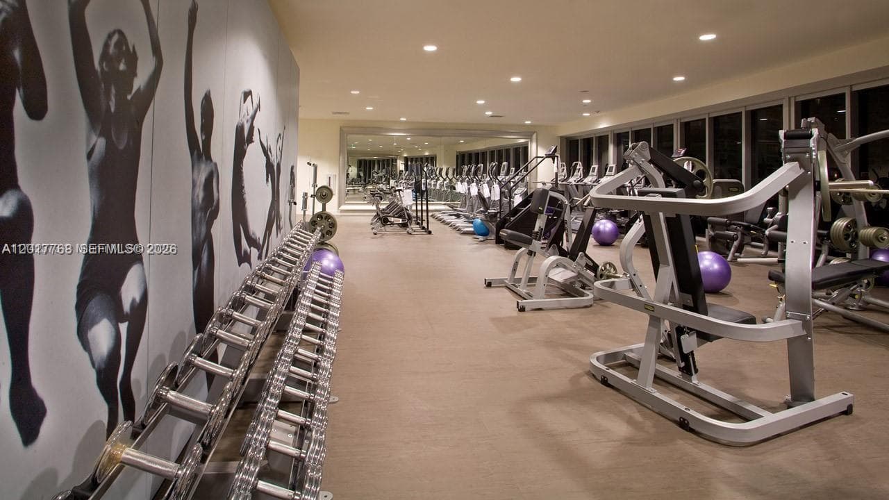 495 Brickell Ave # 2902, Miami FL 33131 — 23