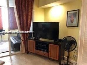 5005 Collins Ave # 1422, Miami Beach FL 33140 — 5