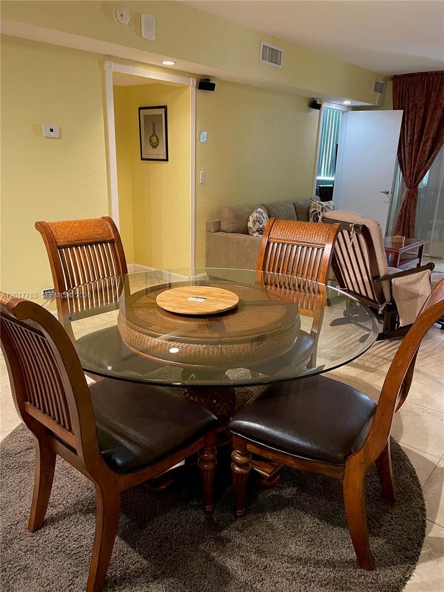 5005 Collins Ave # 1422, Miami Beach FL 33140 — 10