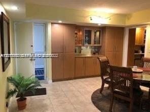 5005 Collins Ave # 1422, Miami Beach FL 33140 — 8