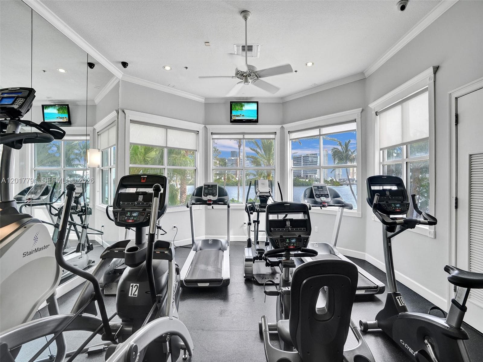 3245 NE 184th St # 13305, Aventura FL 33160 — 44