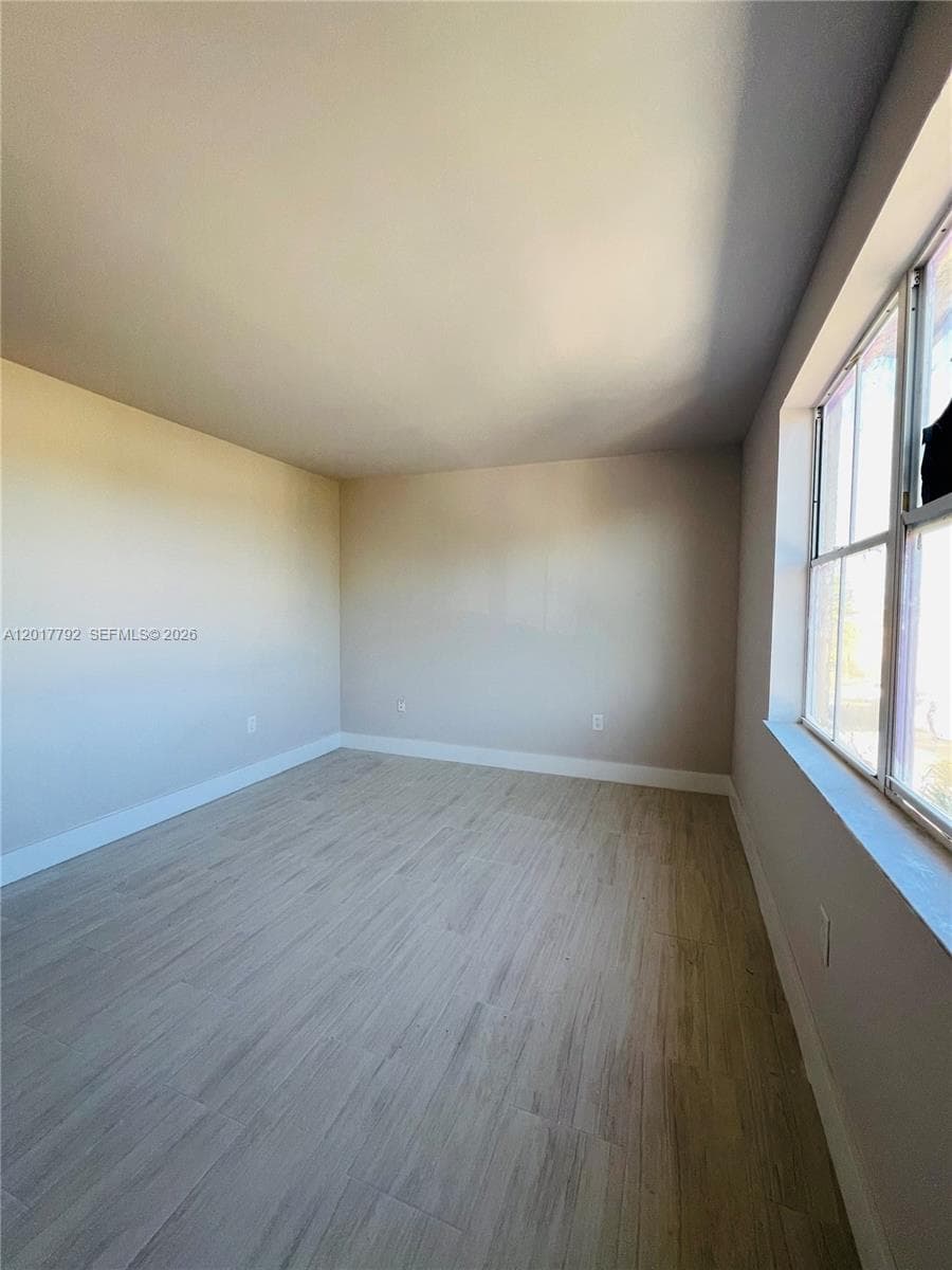 380 NW 85th Pl # 1406, Miami FL 33126 — 11