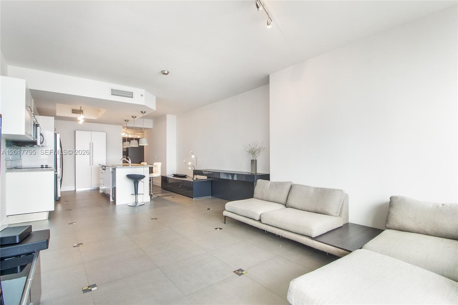 888 Biscayne Blvd # 2705, Miami FL 33132 — 5