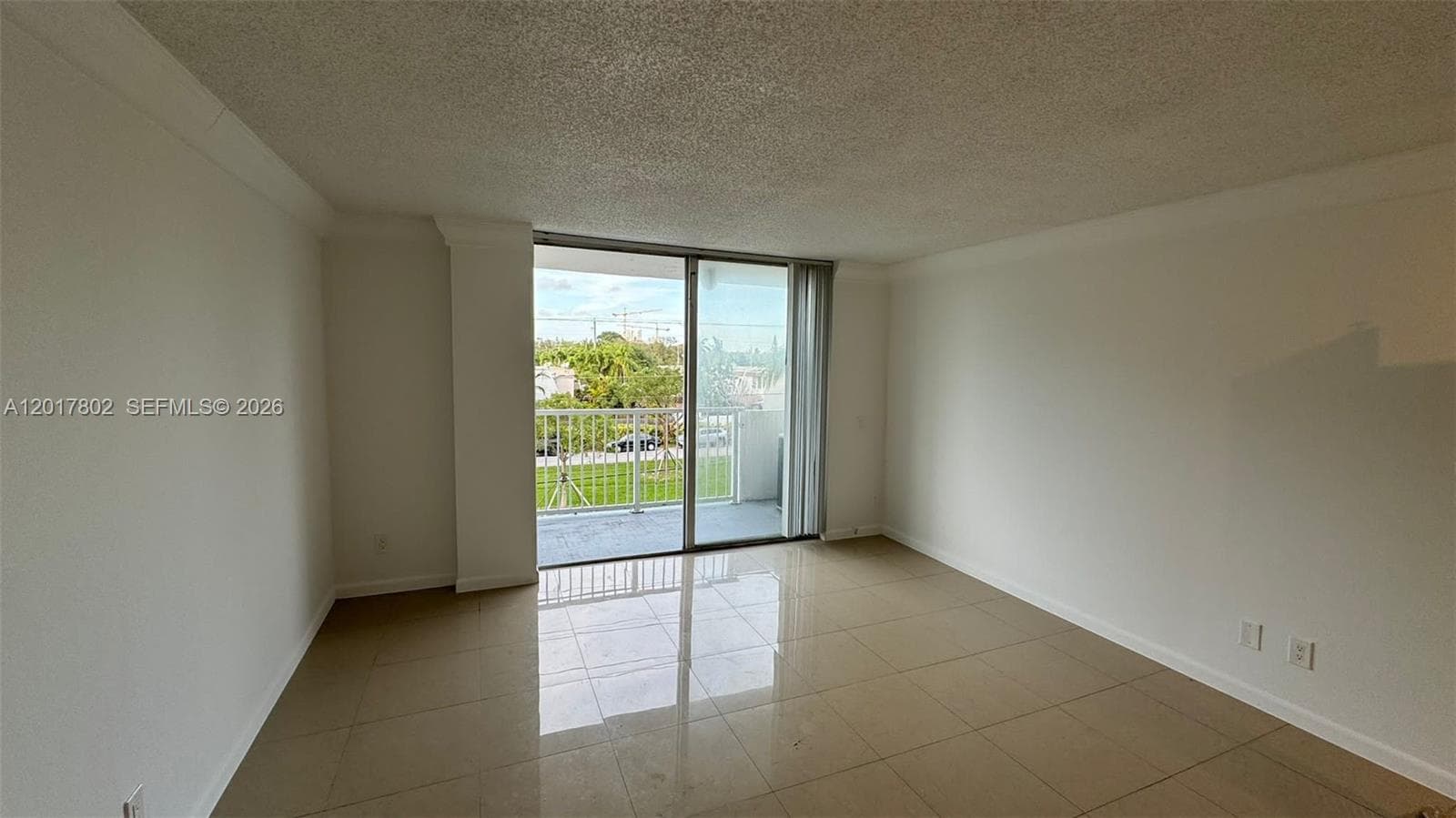 2020 NE 135th St # 303, North Miami FL 33181 — 2