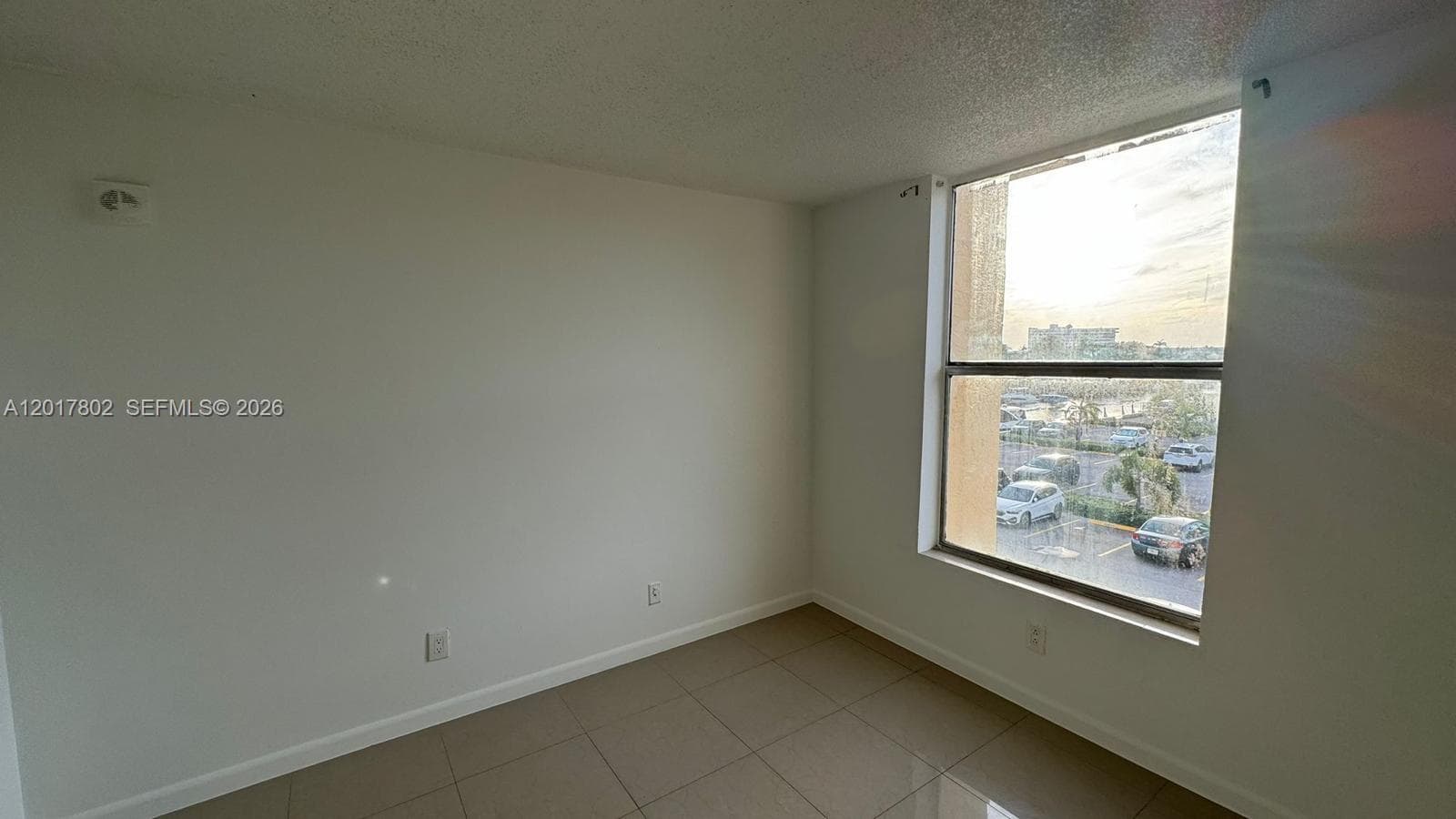 2020 NE 135th St # 303, North Miami FL 33181 — 12