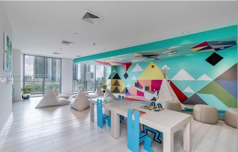 121 NE 34th St # 1204, Miami FL 33137 — 16