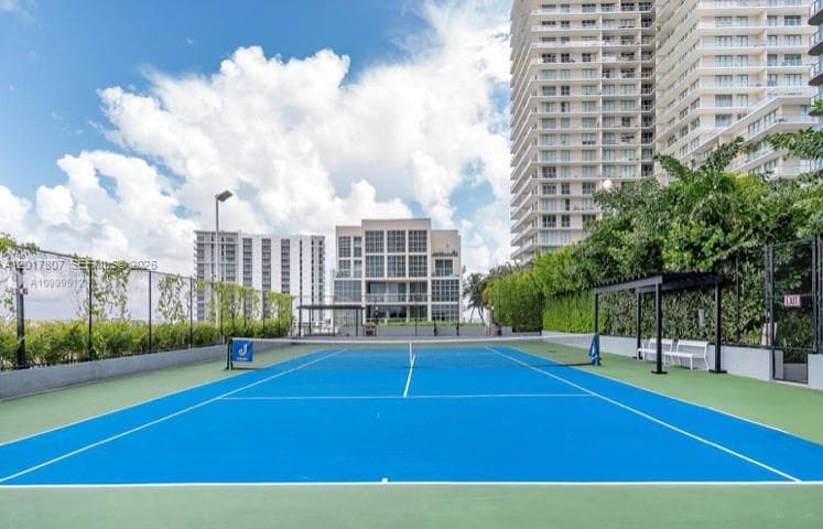 121 NE 34th St # 1204, Miami FL 33137 — 22