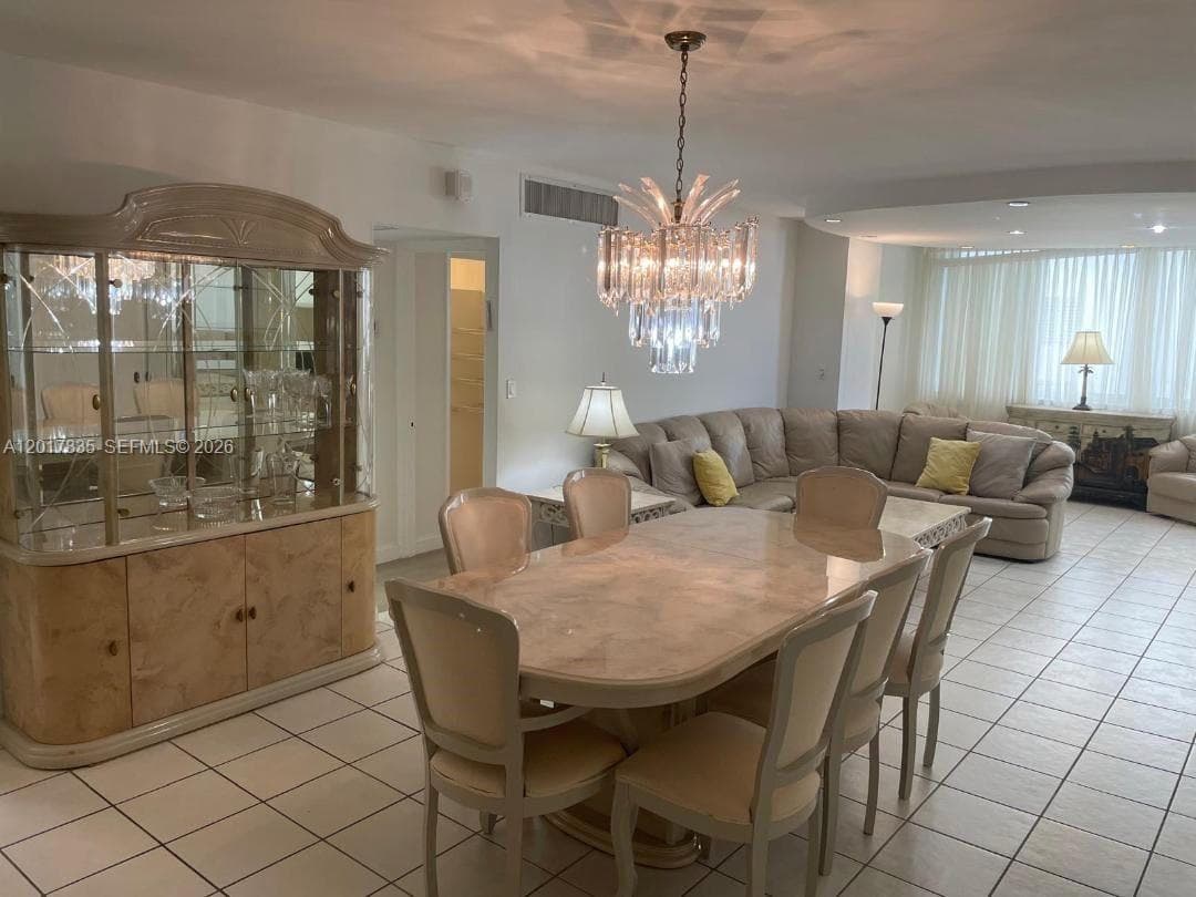 5005 Collins Ave # 424, Miami Beach FL 33140 — 2