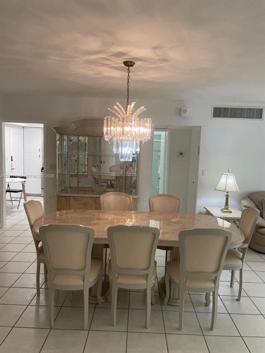 5005 Collins Ave # 424, Miami Beach FL 33140 — 9
