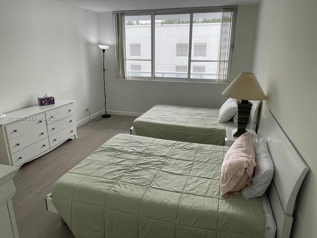 5005 Collins Ave # 424, Miami Beach FL 33140 — 10