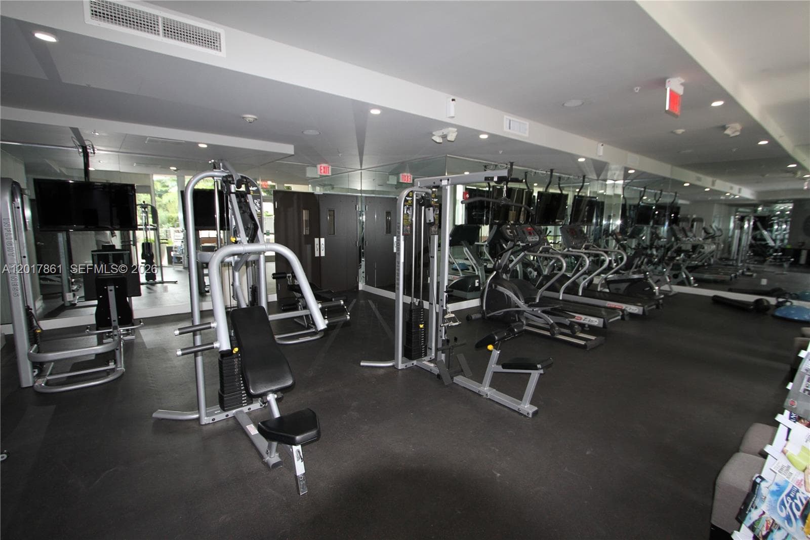 2100 Park Ave # 202, Miami Beach FL 33139 — 23