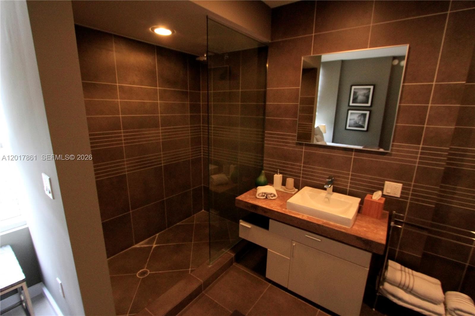 2100 Park Ave # 202, Miami Beach FL 33139 — 8