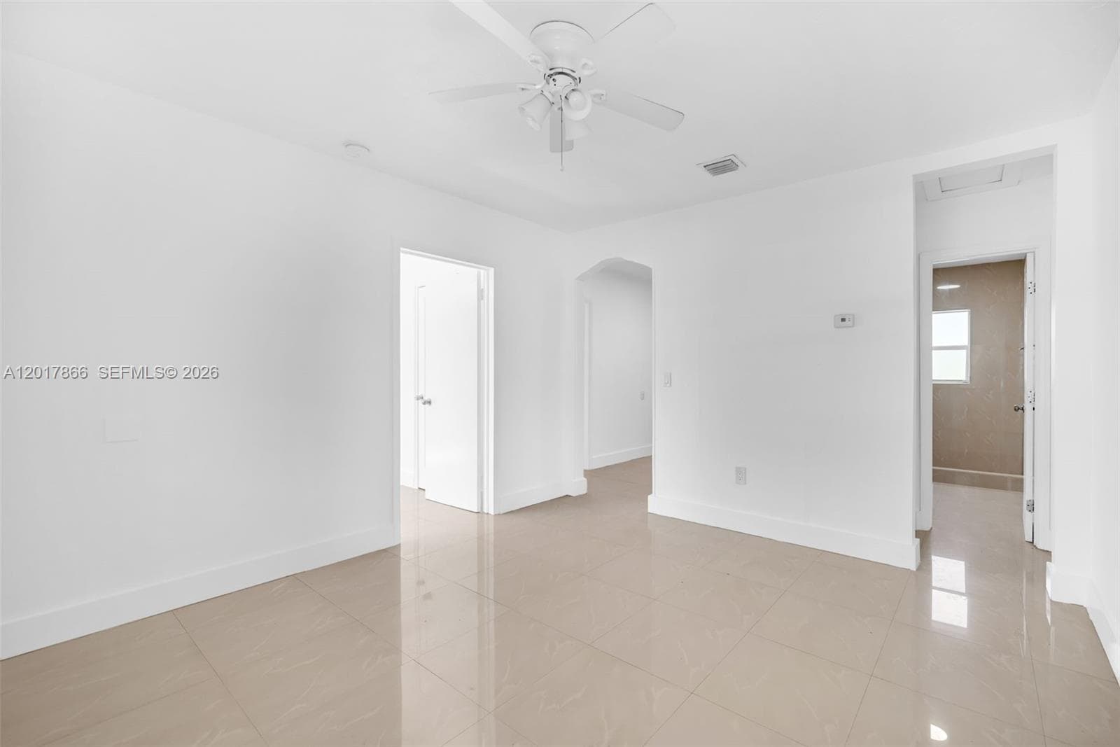 555 NW 90th St, El Portal FL 33150 — 16
