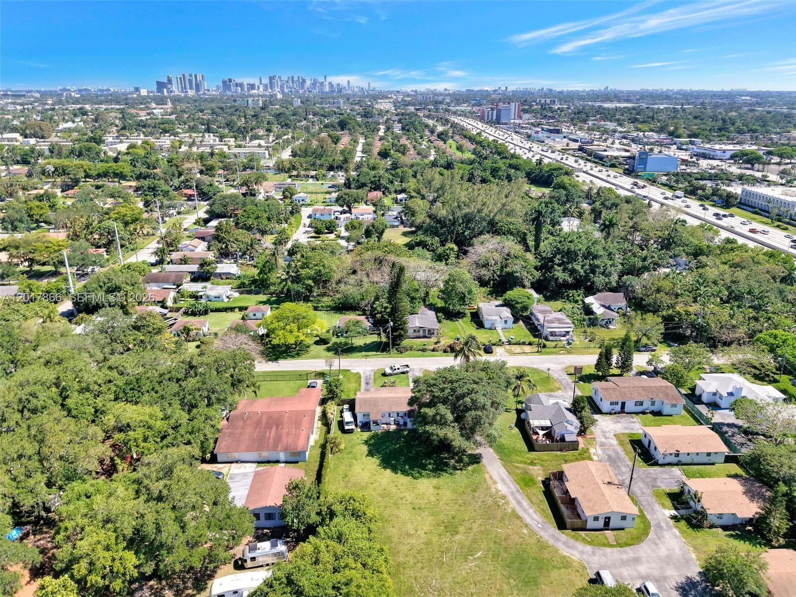 555 NW 90th St, El Portal FL 33150 — 22