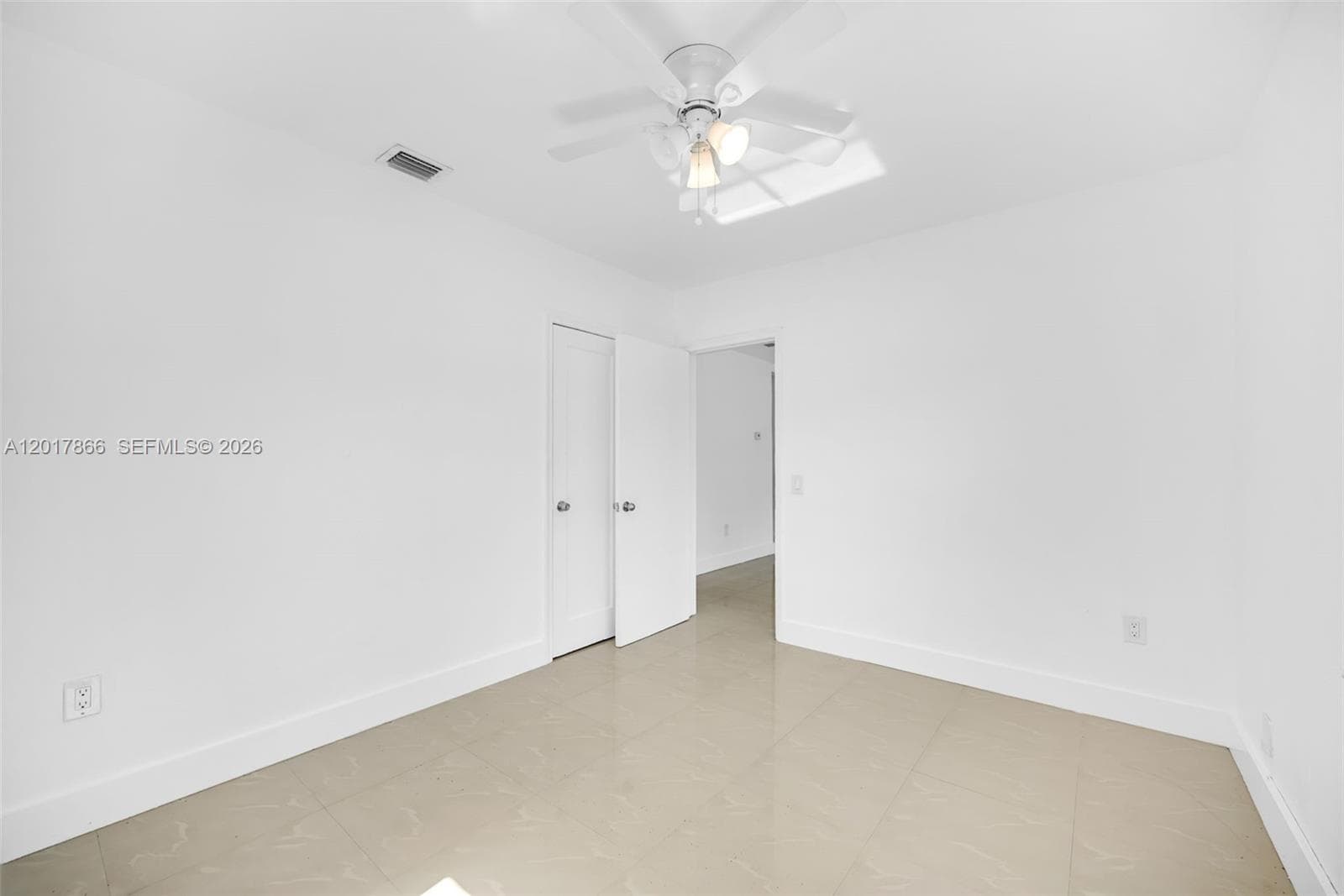 555 NW 90th St, El Portal FL 33150 — 3