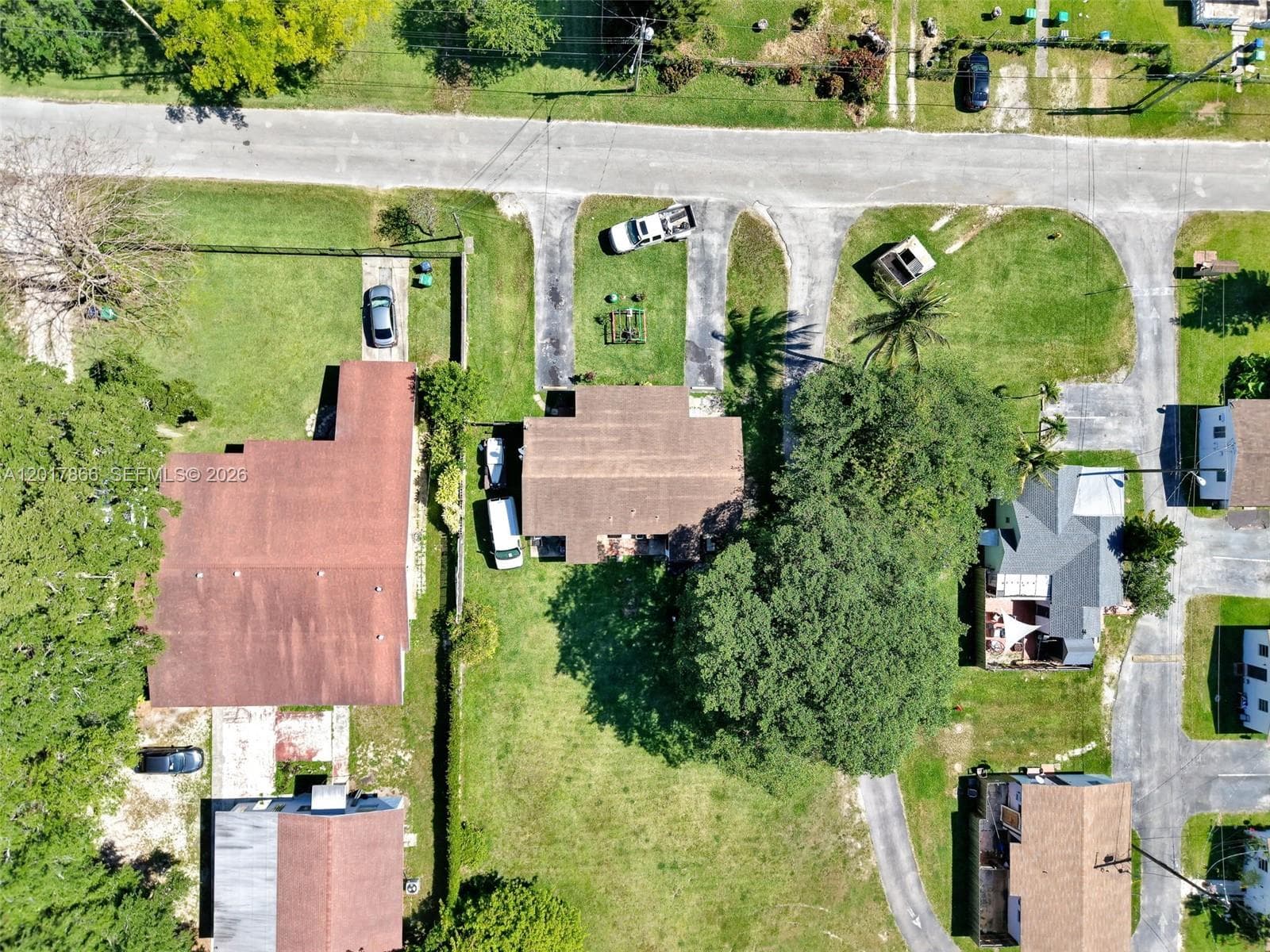 555 NW 90th St, El Portal FL 33150 — 20