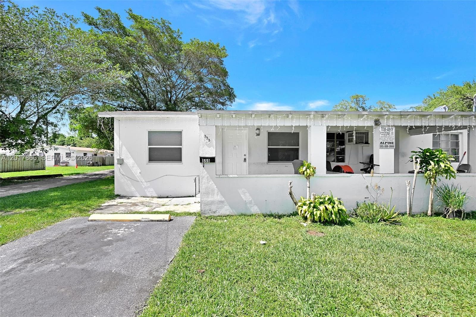 555 NW 90th St, El Portal FL 33150 — 34