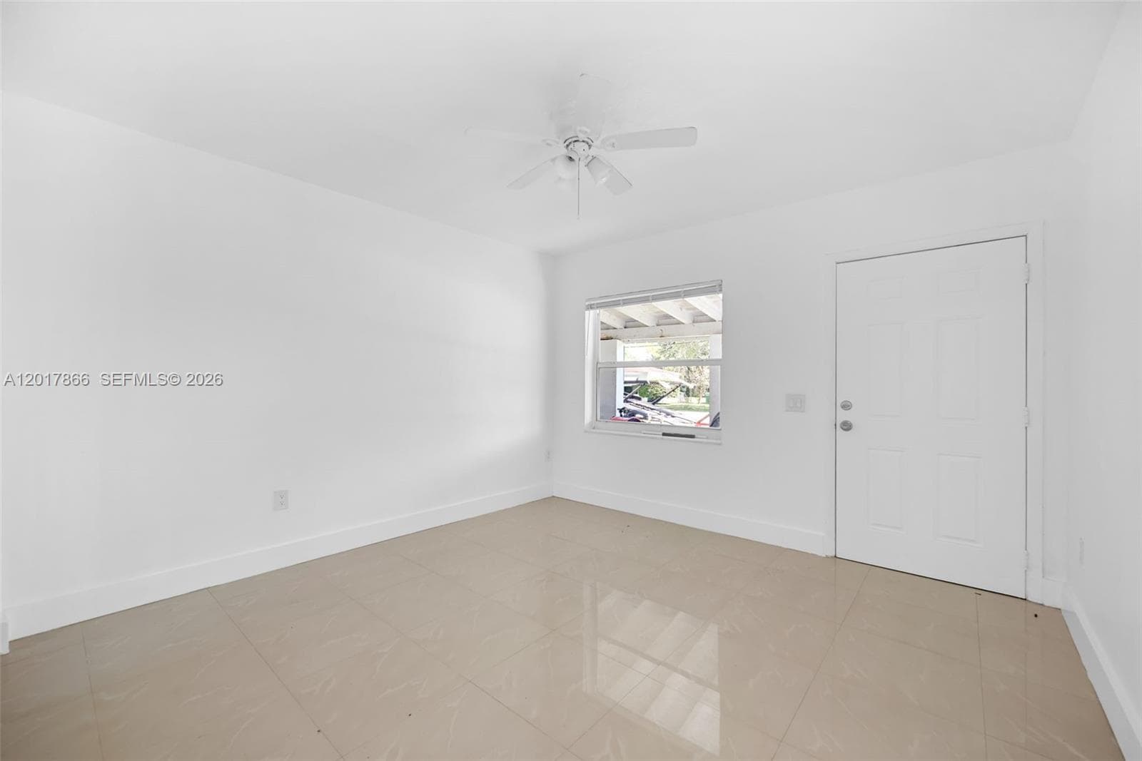555 NW 90th St, El Portal FL 33150 — 14
