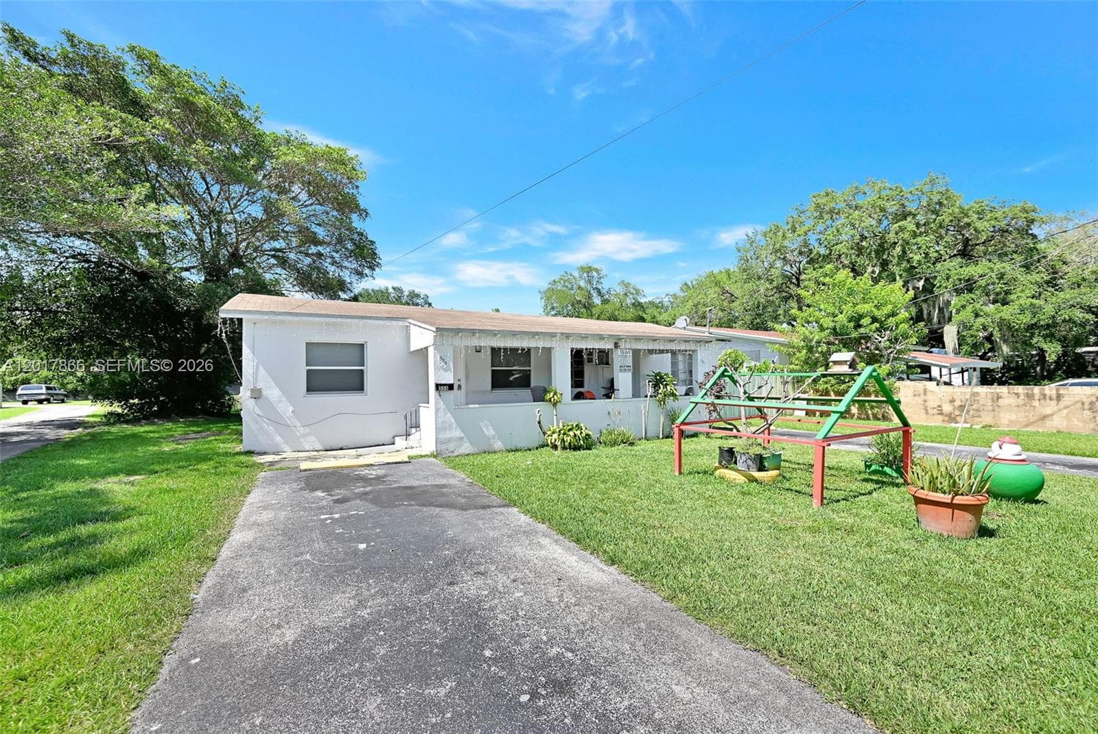 555 NW 90th St, El Portal FL 33150 — 18
