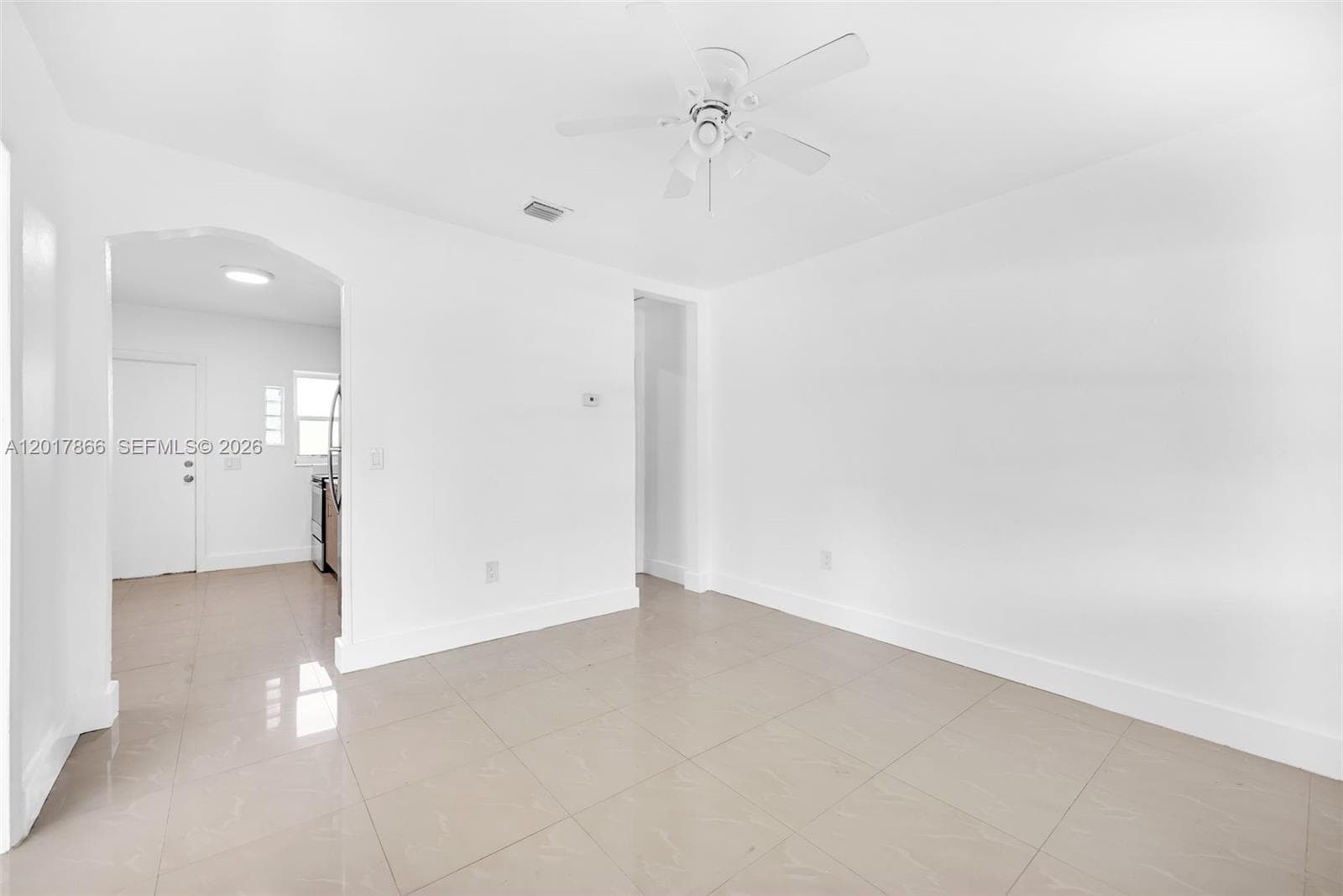 555 NW 90th St, El Portal FL 33150 — 15