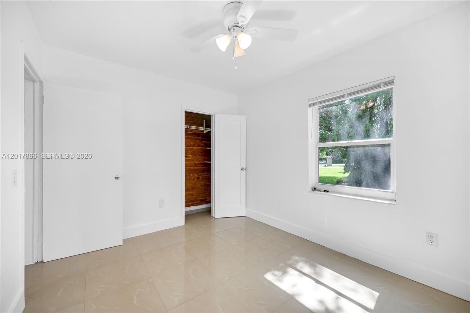 555 NW 90th St, El Portal FL 33150 — 8