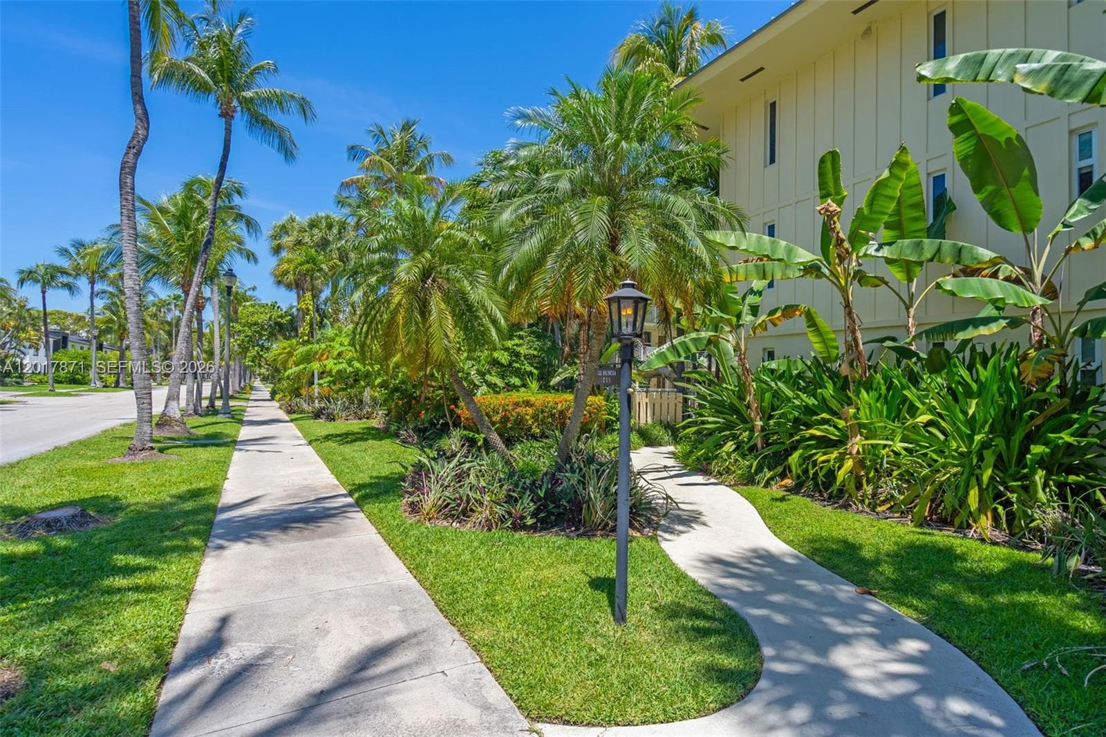 255 Sunrise Dr # 207, Key Biscayne FL 33149 — 17