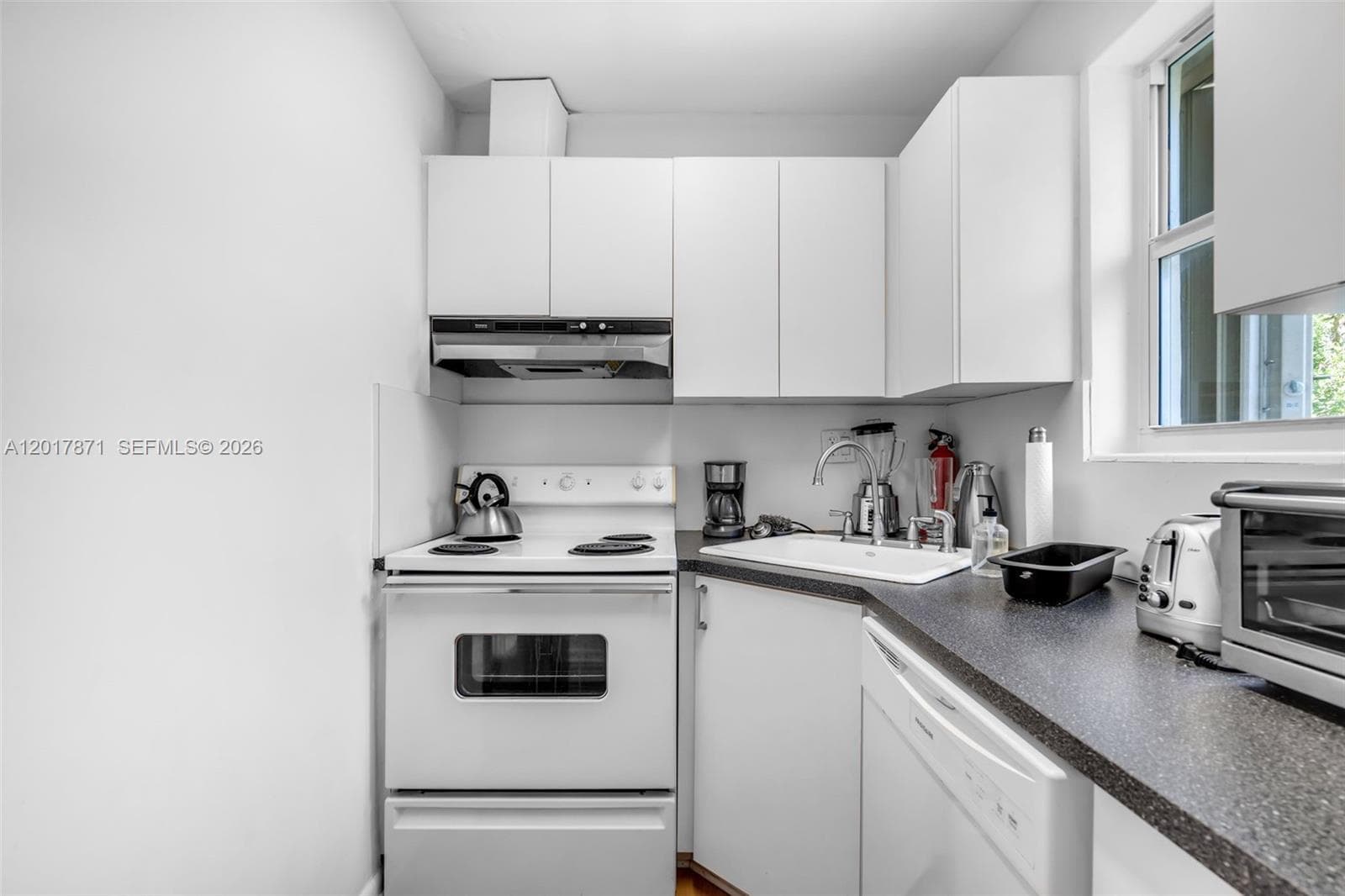 255 Sunrise Dr # 207, Key Biscayne FL 33149 — 9