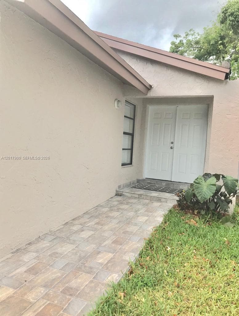 11447 SW 33rd Ln # 0, Miami FL 33165 — 24