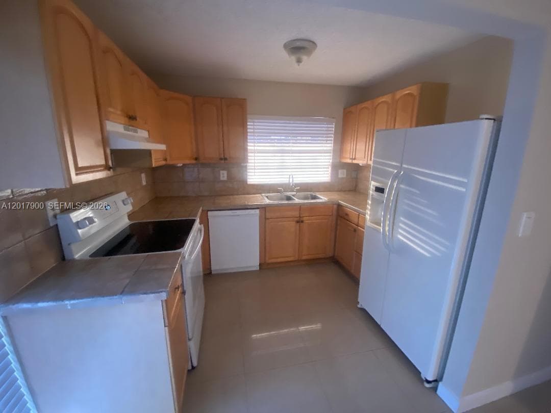 11447 SW 33rd Ln # 0, Miami FL 33165 — 18