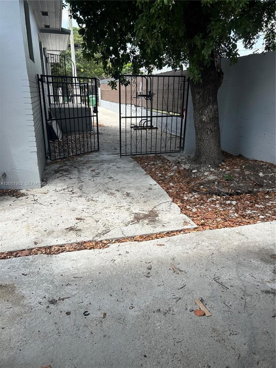 Nile Gardens Sec 2 Resub, Opa-Locka, FL — 8